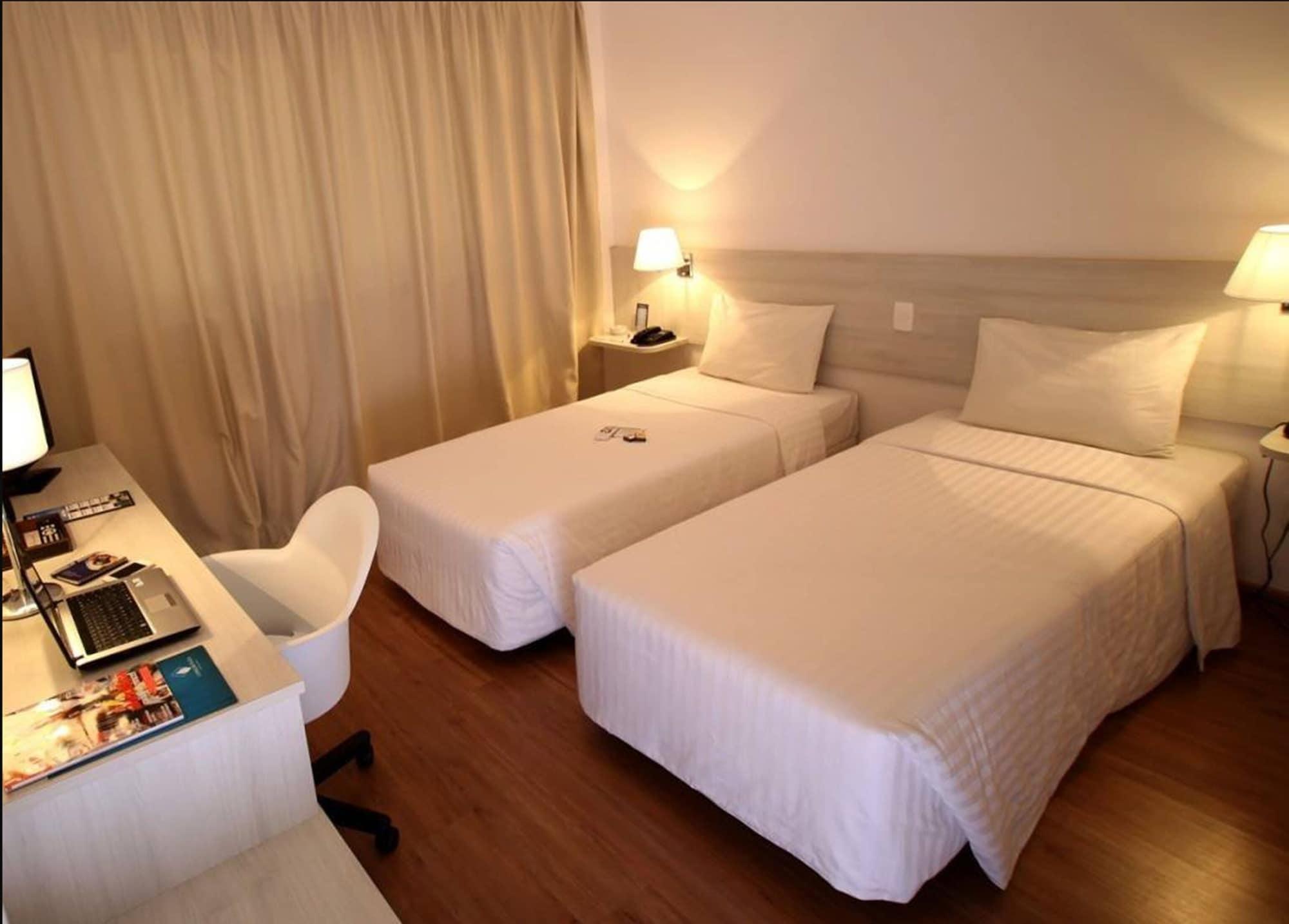 Camacari Plaza Hotel ภายนอก รูปภาพ